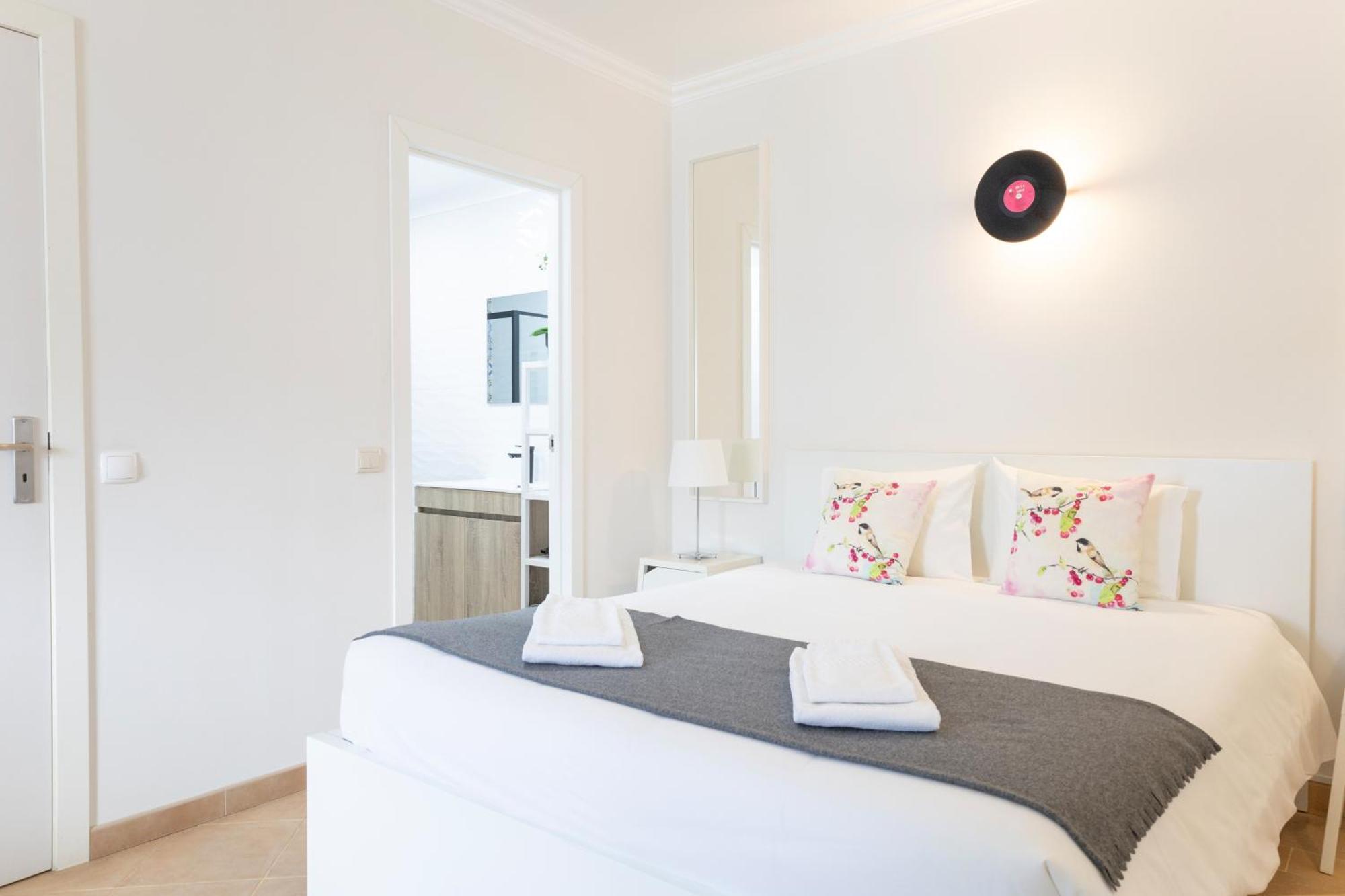 Vinyl Flat Bed & Breakfast - Rooms 拉哥斯 外观 照片